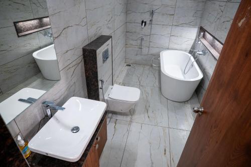 Hotel The Pearl Shine,,3 star