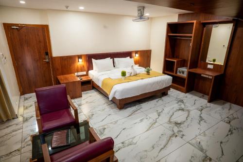 hotel the pearl shine