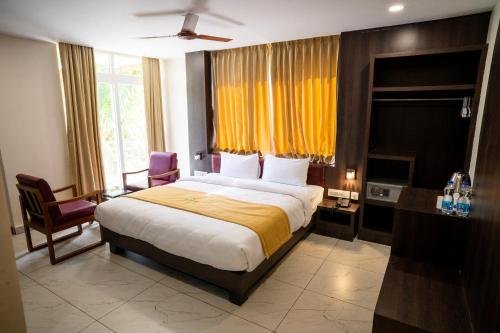 hotel the pearl shine