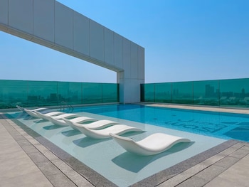 Vogue 2Bhk Dubai Frame View Park Metro,,0 star