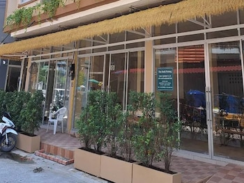 the rock patong comfort stay