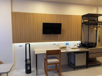 The Rock Patong Comfort Stay,,2 star