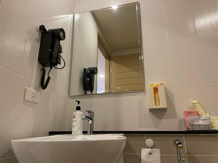 the rock patong comfort stay