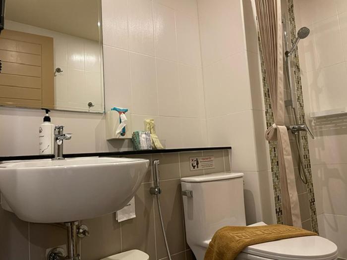 the rock patong comfort stay