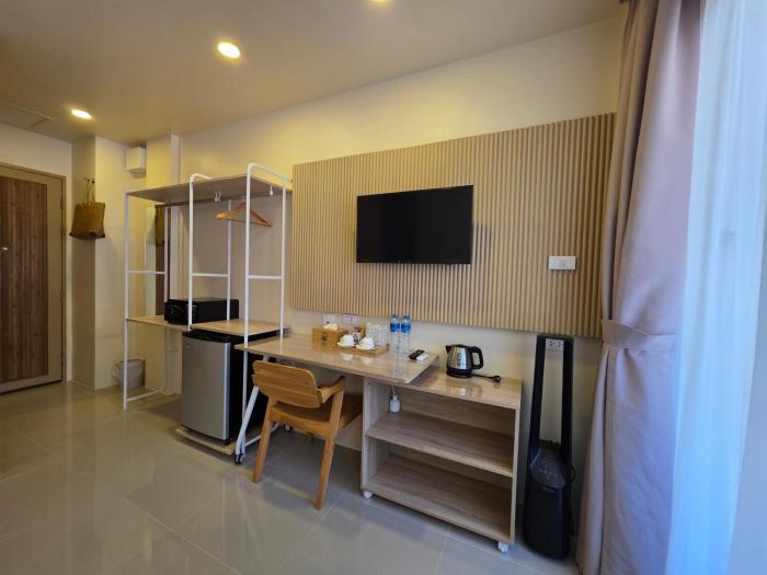 the rock patong comfort stay
