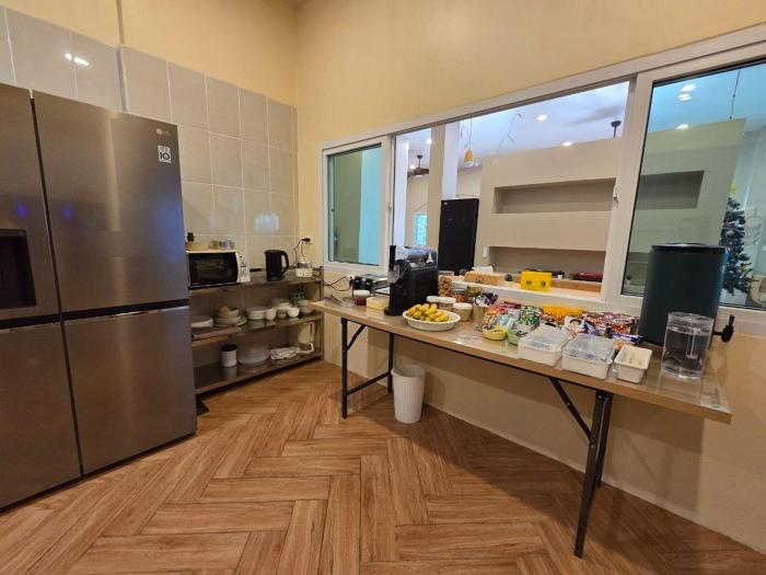 the rock patong comfort stay