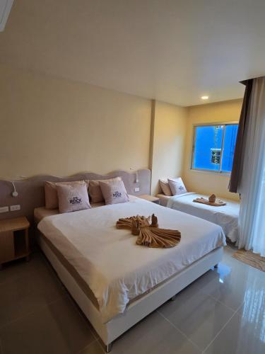 the rock patong comfort stay