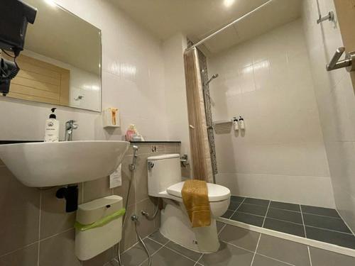 the rock patong comfort stay