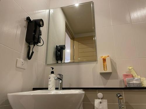 the rock patong comfort stay
