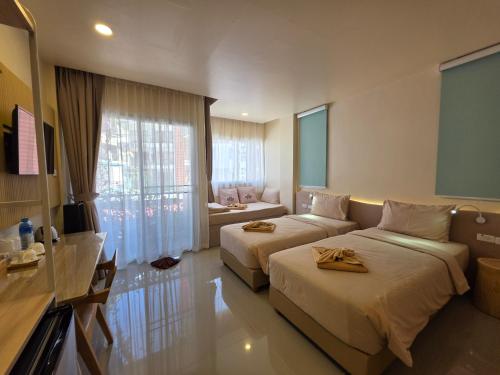 the rock patong comfort stay