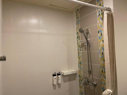 the rock patong comfort stay