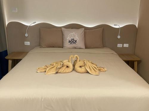 the rock patong comfort stay