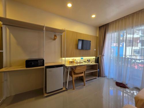 the rock patong comfort stay