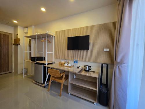 the rock patong comfort stay