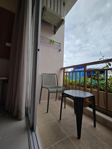 the rock patong comfort stay