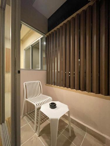 the rock patong comfort stay