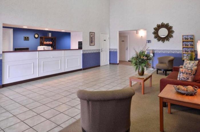comfort crest inn