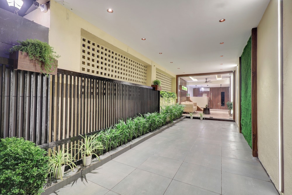 hotel amar residency