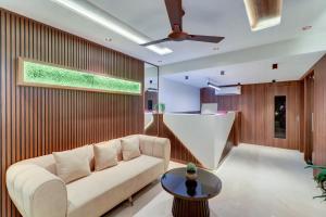 hotel amar residency