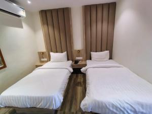 hotel amar residency