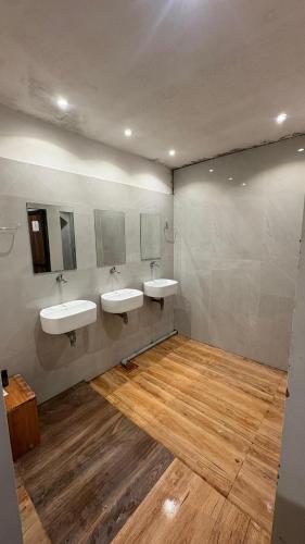 Hotel Amar Residency,,3 star