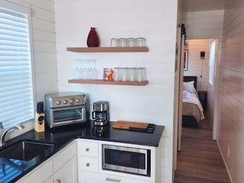 Unit 9 Barossa Junction Stylish Stay,,2 star
