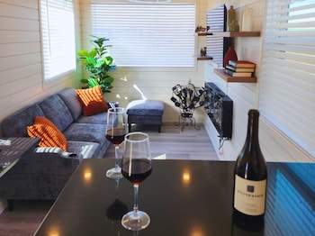 Unit 9 Barossa Junction Stylish Stay,,2 star