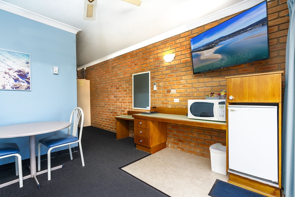 sapphire waters motor inn