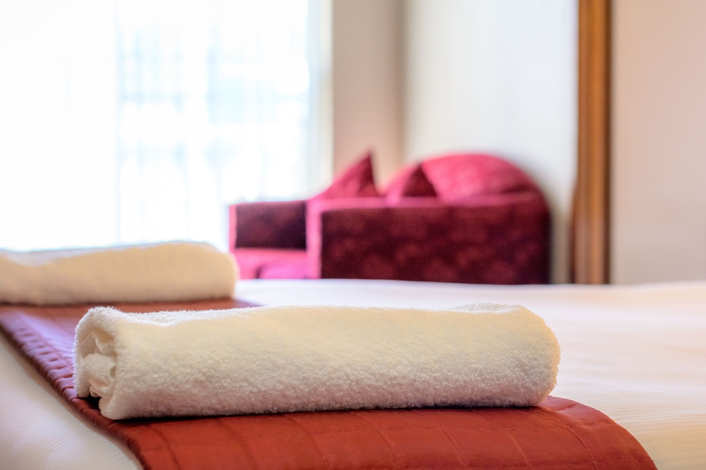 sapphire waters motor inn