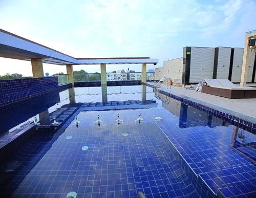 Royal Galaxy Hotel,,2 star