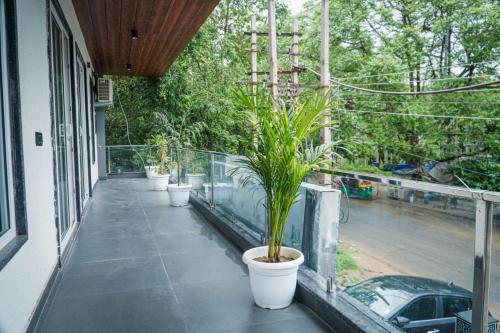 leaf studio hospitalities near medanta