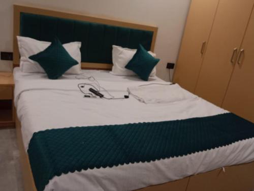 leaf studio hospitalities near medanta