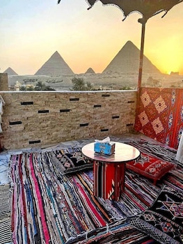 arena pyramids view