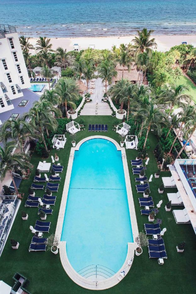 cadillac hotel and beach club autograph collection
