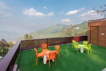 mountain villa mussoorie