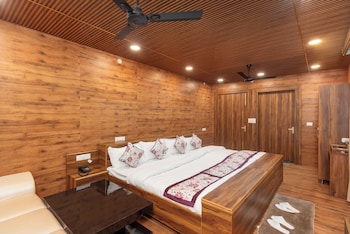 mountain villa mussoorie
