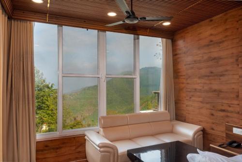 mountain villa mussoorie