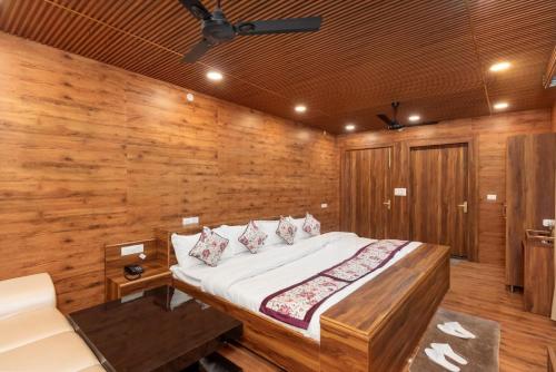 mountain villa mussoorie