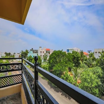 Vibrant Stay,,2 star