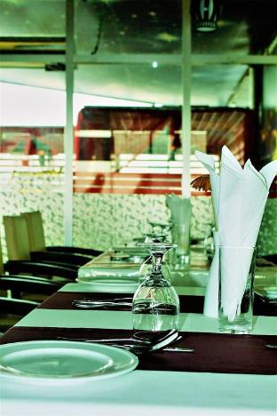 hotel luxury inn