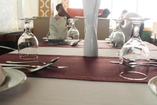 hotel luxury inn