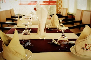 hotel luxury inn
