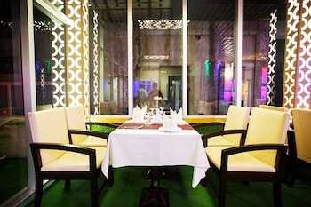 hotel luxury inn