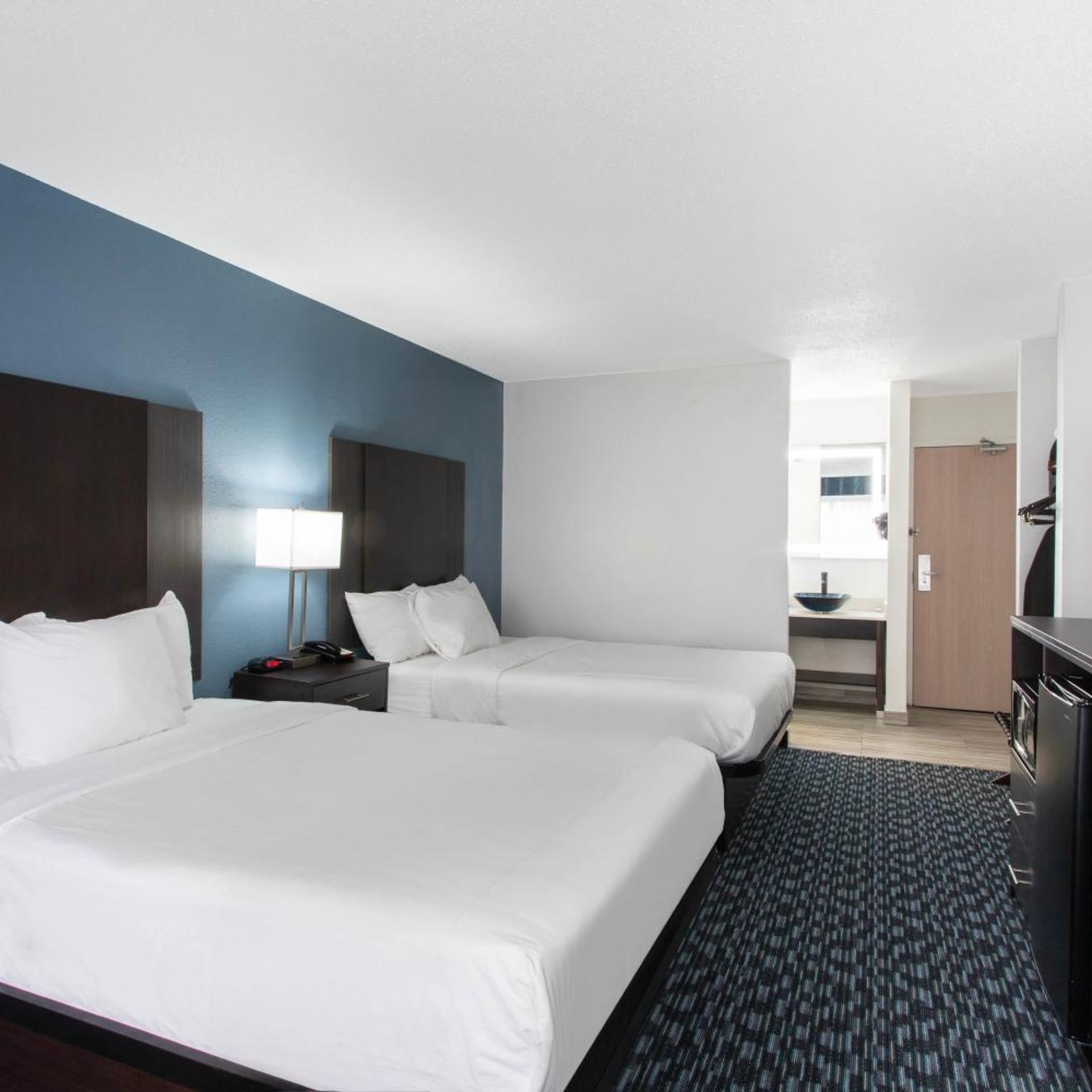 university inn and suites