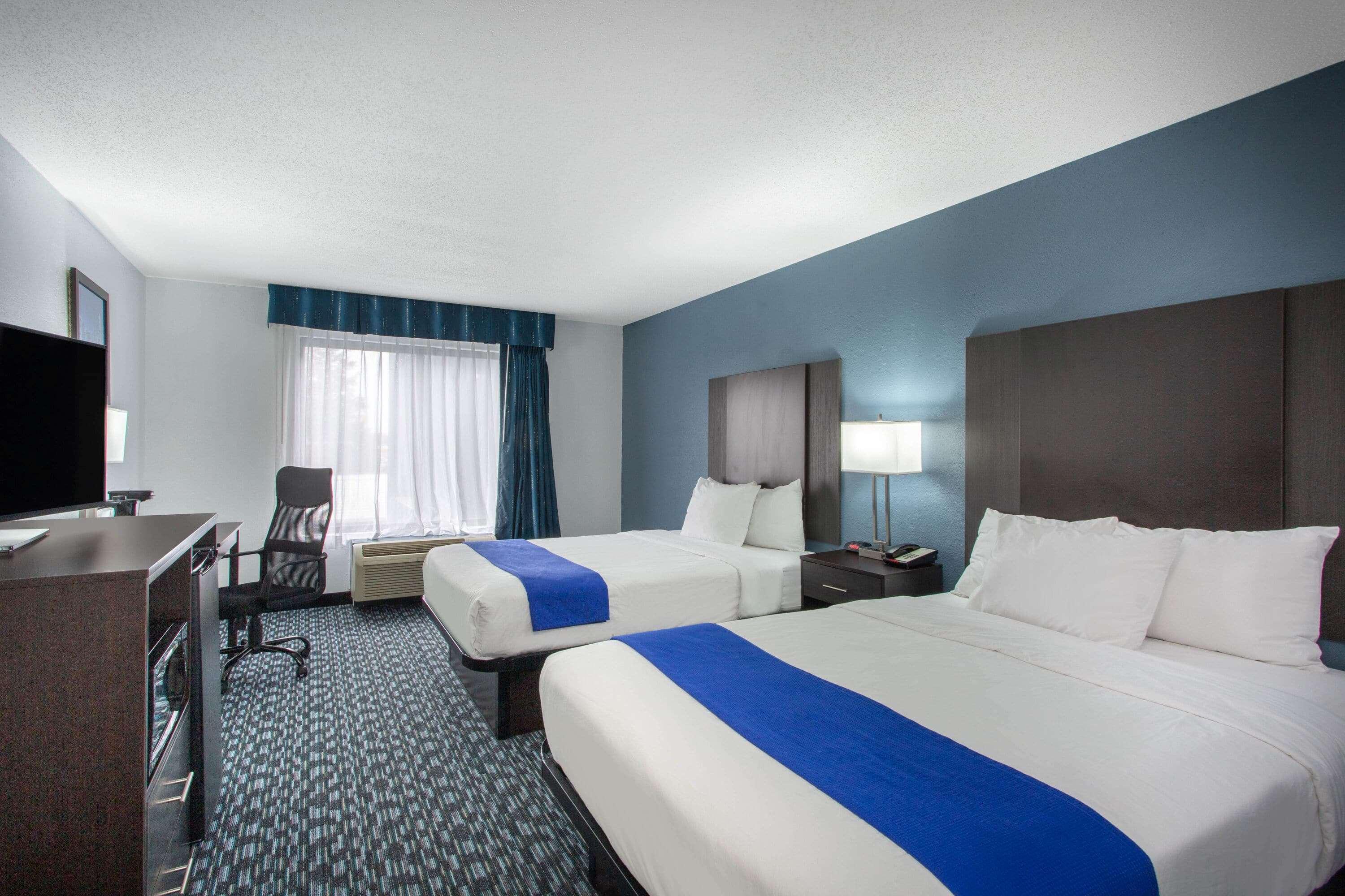 university inn and suites
