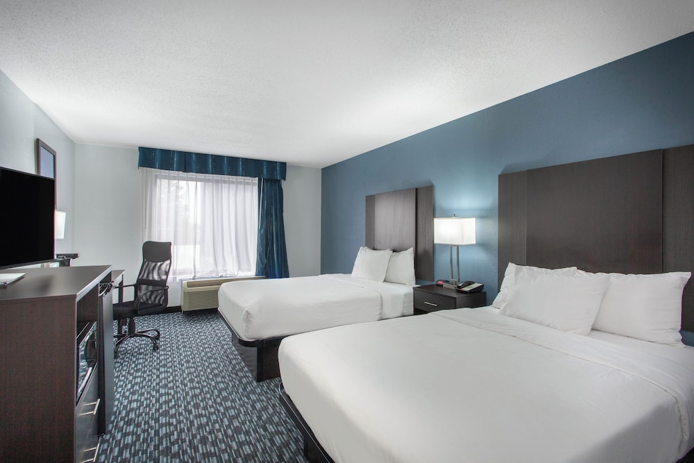 university inn and suites