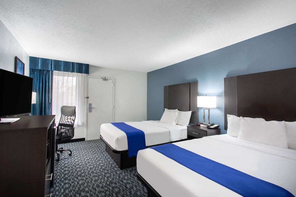 university inn and suites