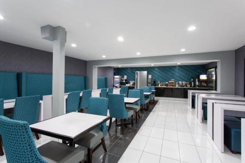 university inn and suites