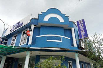 Hotel Shri Putiri,,2 star
