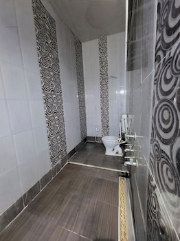 radhe farm 200mtr from devaliya park